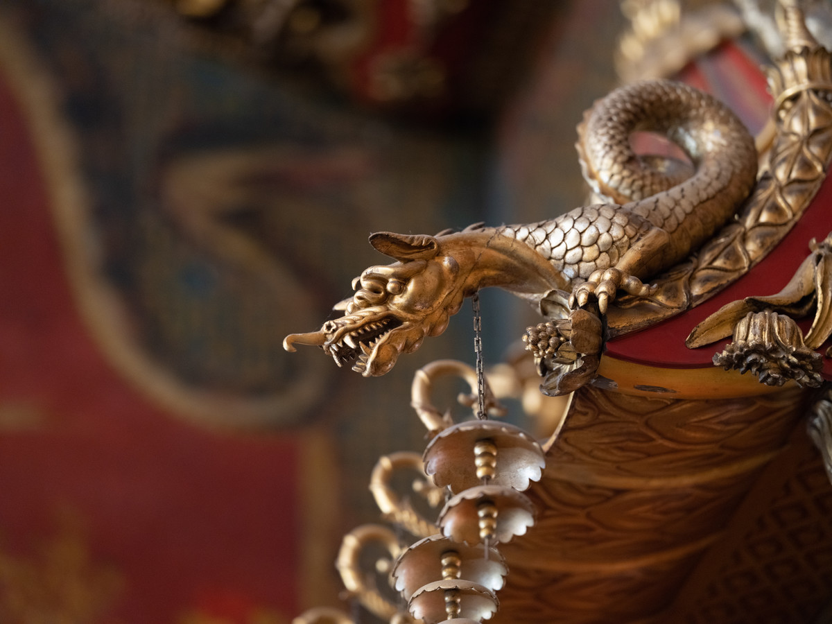 Detail of gold dragon decoration.