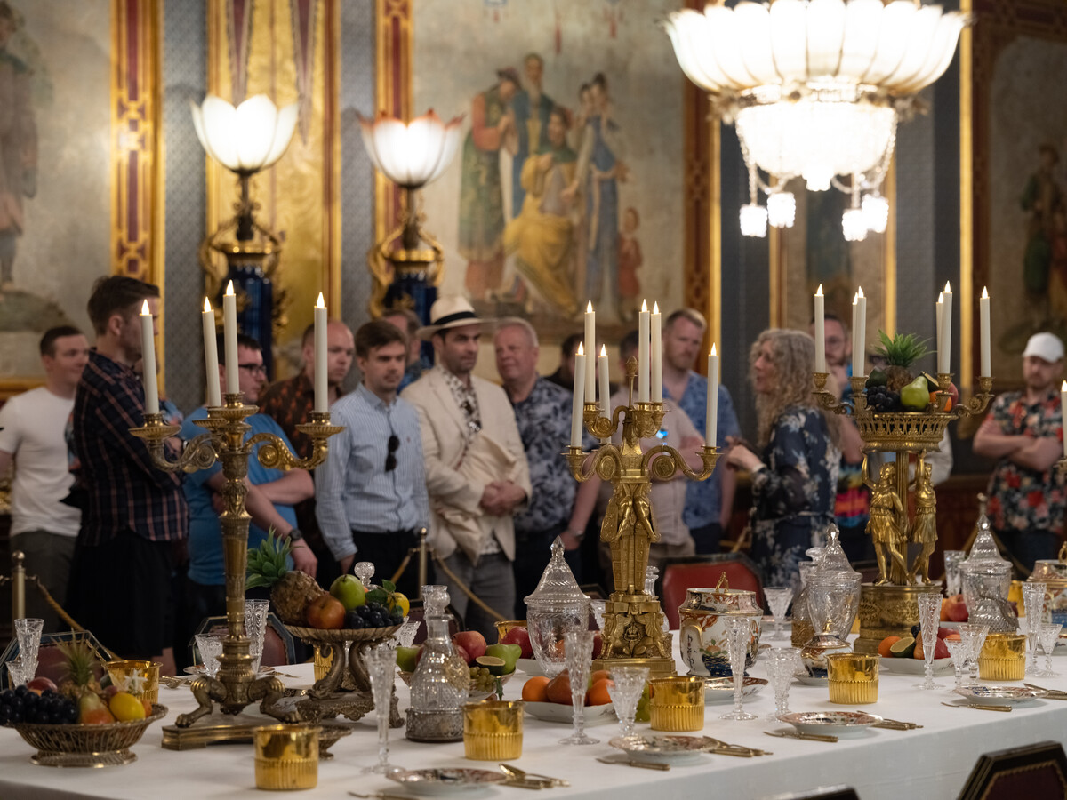 A group in the Banqueting Room in the Royal Pavilion