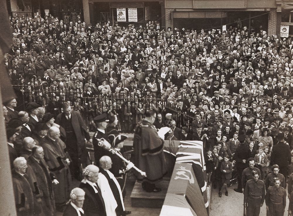 Photo showing crowds at VE Day proclamation