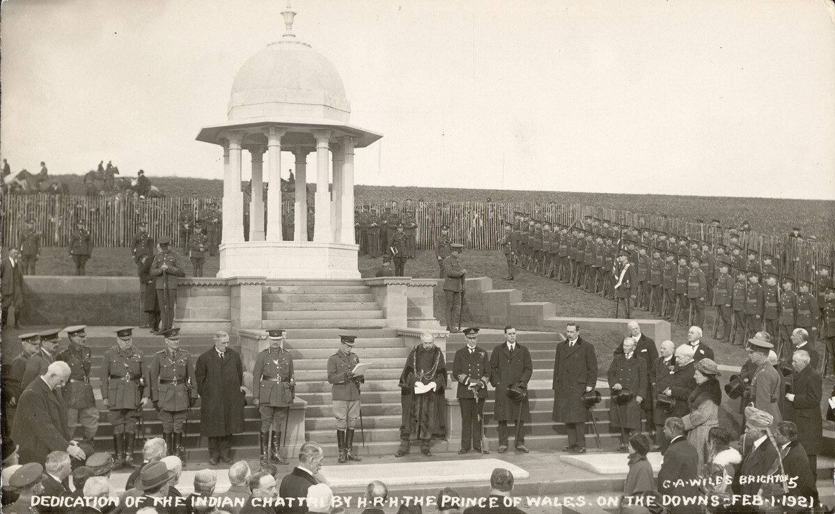 Photo showing large crowds at the Chattri memorial