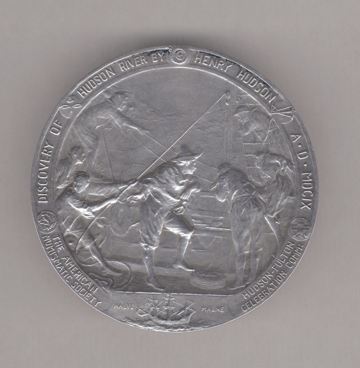 Medal struck to celebrate the three hundredth anniversary of the ‘discovery’ of the Mahicannittuk River by European colonisers (which they re-named the Hudson River after Henry Hudson), and the centenary of steam navigation of the river