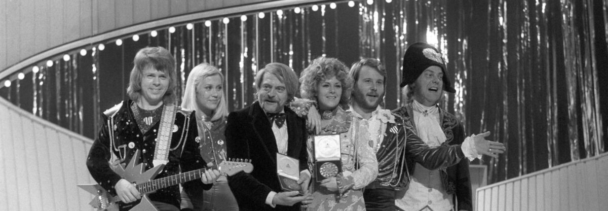 SWEDISH POP GROUP "ABBA" AT THE EUROVISION SONG CONTEST IN BRIGHTON IN WHICH THEY WON WITH THEIR SONG "WATERLOO". FROM LEFT TO RIGHT: BJORN ULVAEUS, AGNETHA FALKSTOG, ANNIFRID LYNGSTAD AND BENNY ANDERSSON 7th April 1974