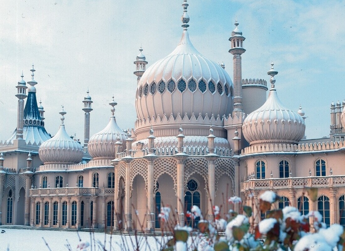 Royal Pavilion in snow