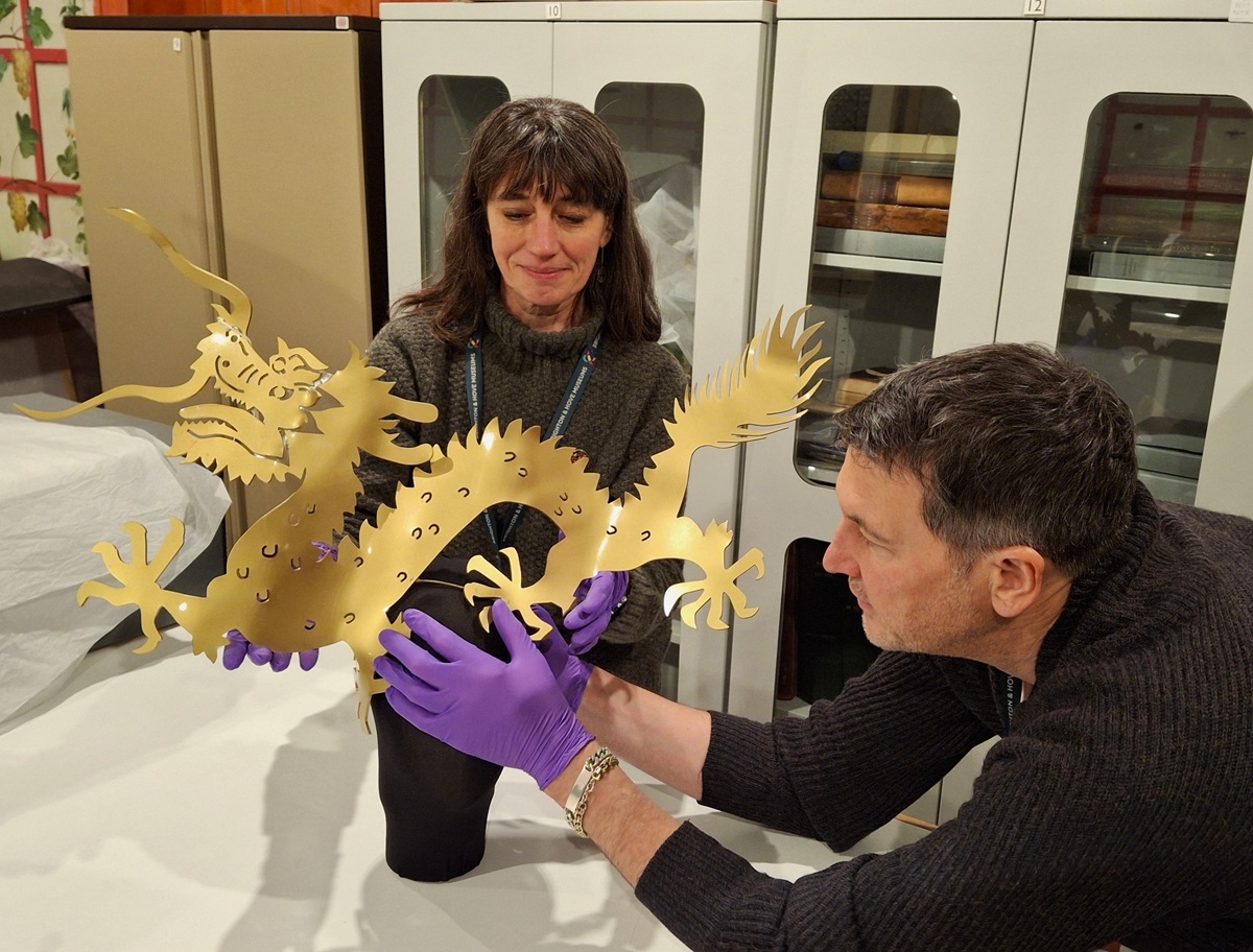 Alexandra and Martin with the dragon hat