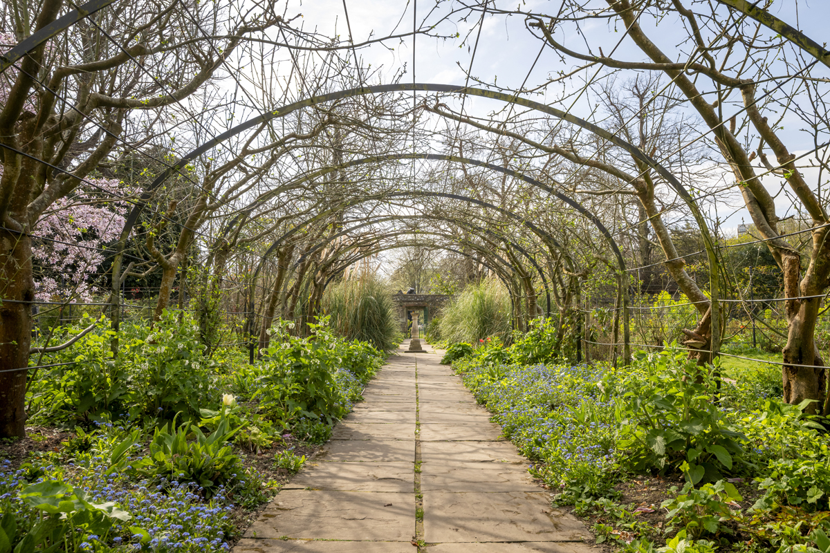 Preston Manor Gardens April 2025