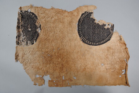 HA282032. Ancient Coptic Textile, Graeco-Roman Period (332BCE-642CE), Hawara. Roughly rectangular piece of linen with two tapestry roundels.