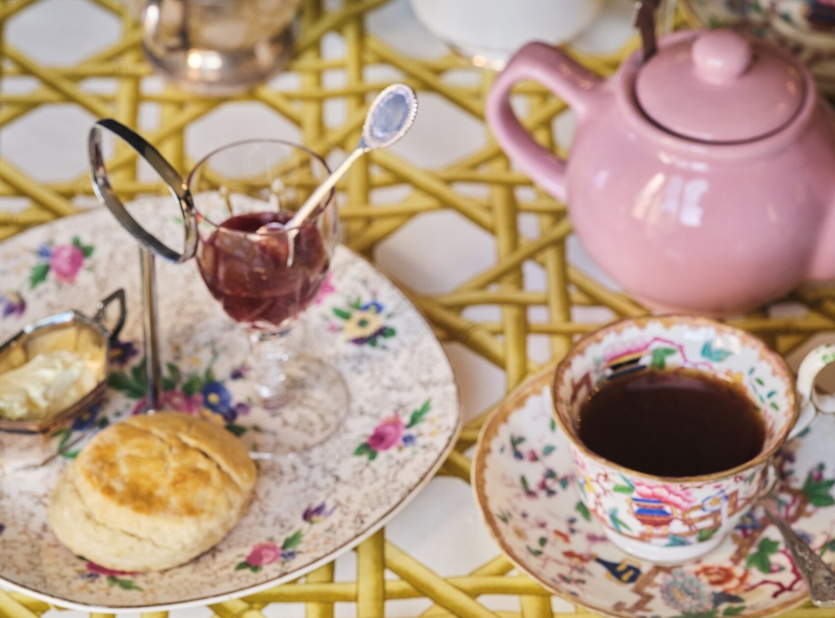 This Christmas explore the Royal Pavilion and its Jane Austen inspired decorations, followed by a luxury Cream Tea with a touch of Regency elegance and a spoonful of Austen gossip!