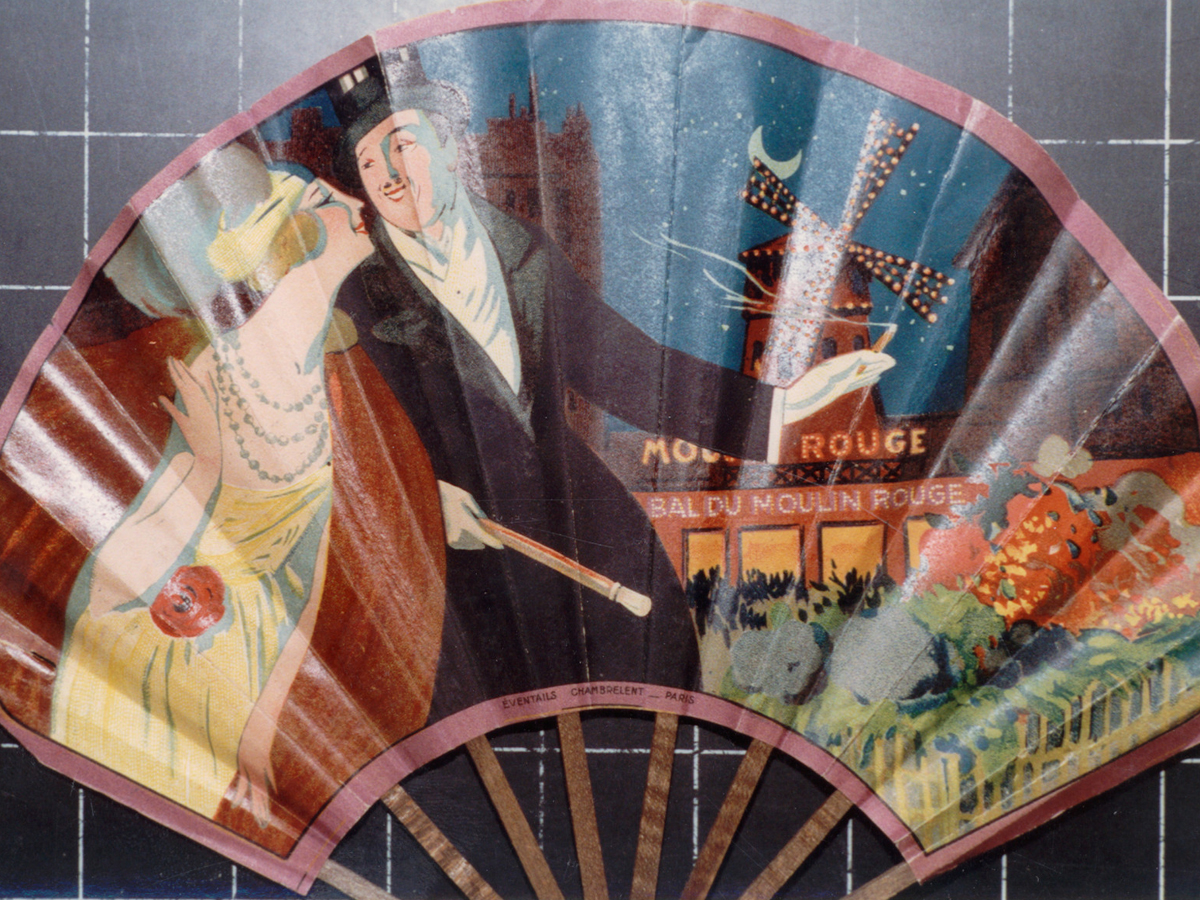 Fan | ADVERTISING FAN WITH PAPER LEAF & WOODEN STICKS & GUARDS PHOTO GRAVURE OF COUPLE IN EVENING DRESS ARRIVING FOR BAL AU MOULIN ROUGE I I I France, Europe |