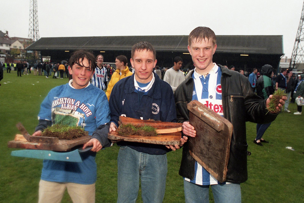 Albion Gallery: Model Stories Chipping the terrace